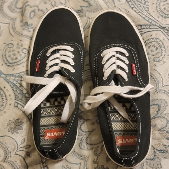 Levi's  Women's Canvas Lace up Sneaker - Picture 1 of 4